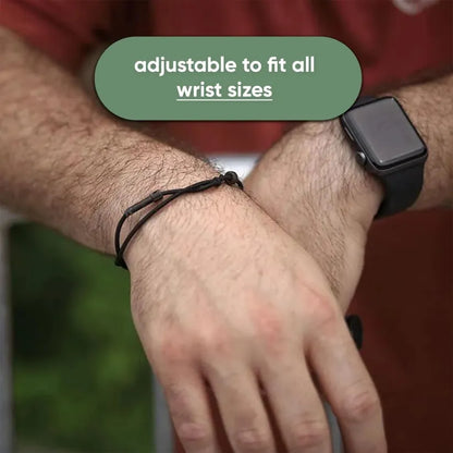 “Fashion Meets Function: This Bracelet Can Shatter a Car Window in One Hit”